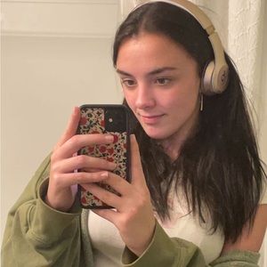 Meet your Posher, Toni